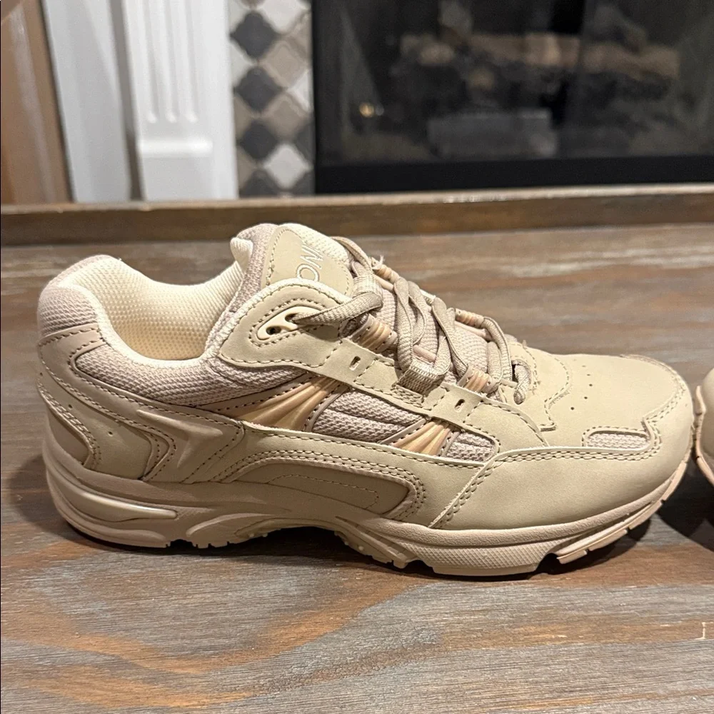 Vionic Walker‎ Classic Orthotic Walking Shoes Stone Taupe Size 5 NWOB Comfort